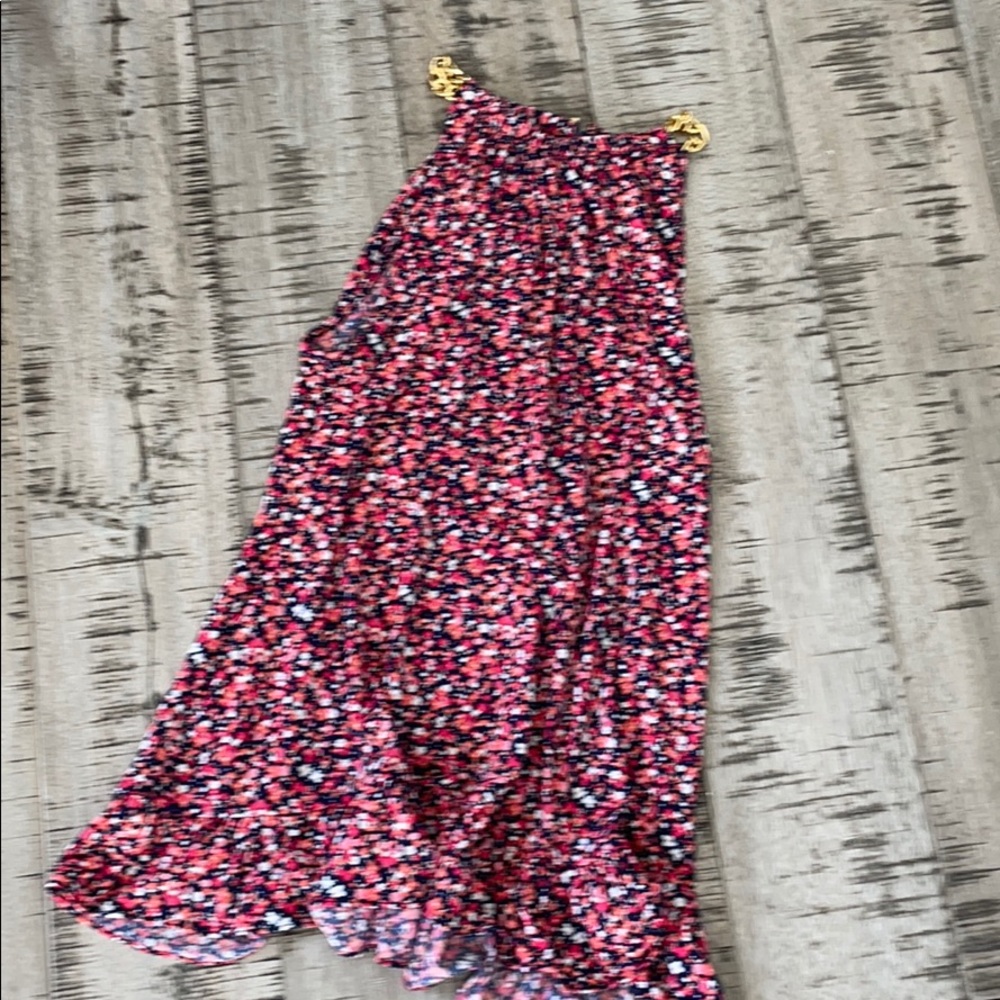 Floral sleeveless baby doll shirt
